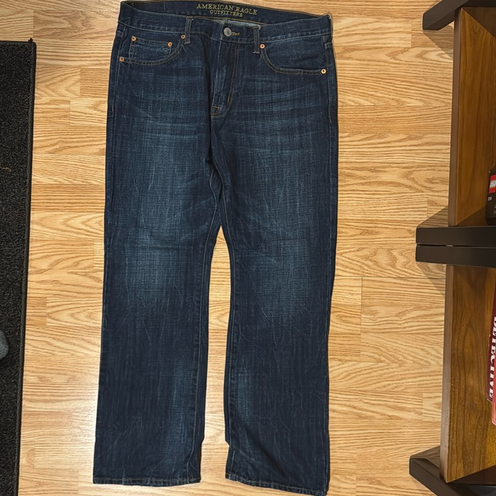 American Eagle straight leg blue Jean